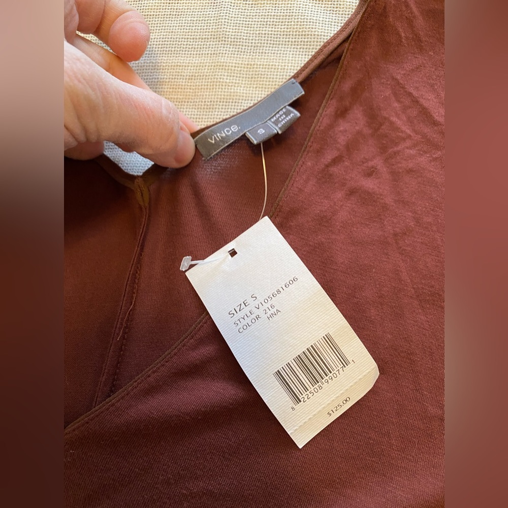 NWT Vince brown/burgundy long sleeve v-neck tee in size small - Picture 2 of 6